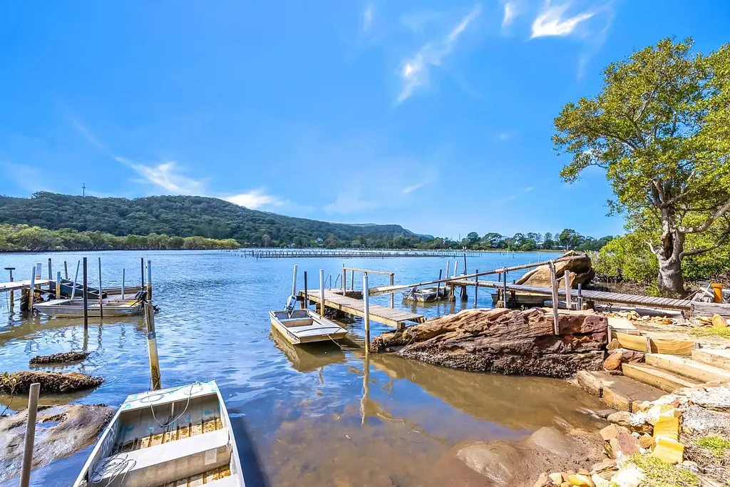 Patonga 4ห้องนอน Serene River Retreat on Patonga Creek