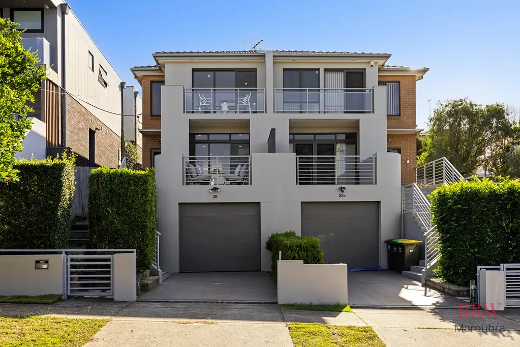 Matraville 3房 精美翻新住宅 宽敞双层设计 开放式起居区 现代厨房 高级饰面 优质地段 阳光后院 私密空间 Stylishly Renovated Family Haven with Expansive Backyard & Superb Lifestyle Convenience