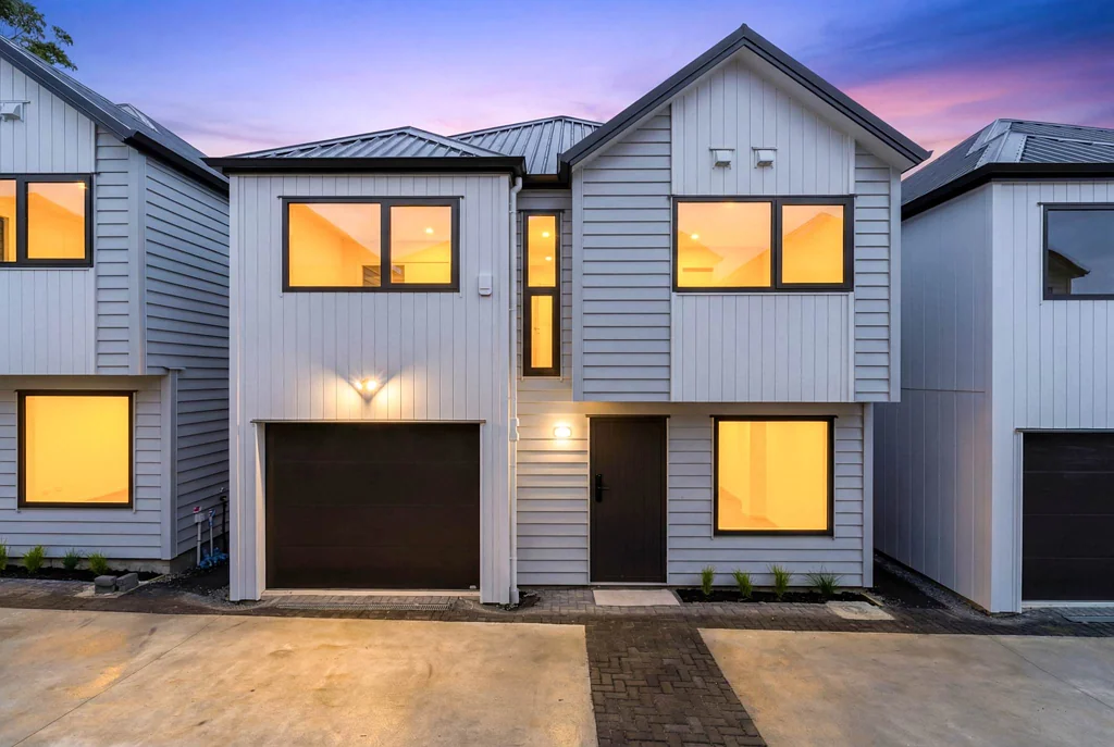 Henderson 4房  Brand New Standalone Homes