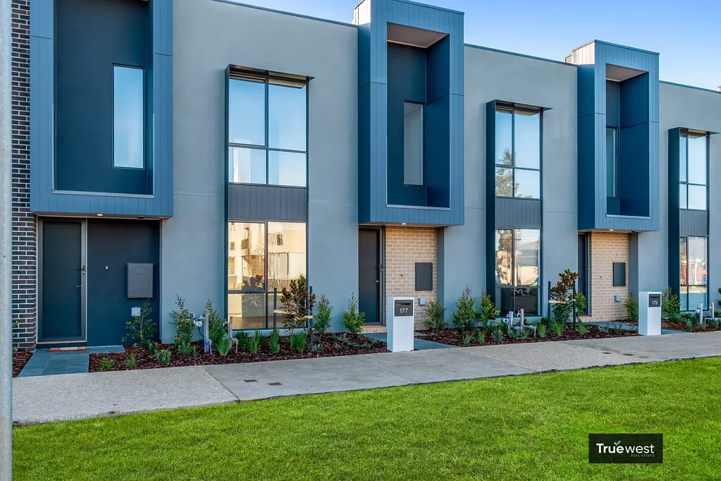 177 Frontier Avenue, Aintree, VIC 3336