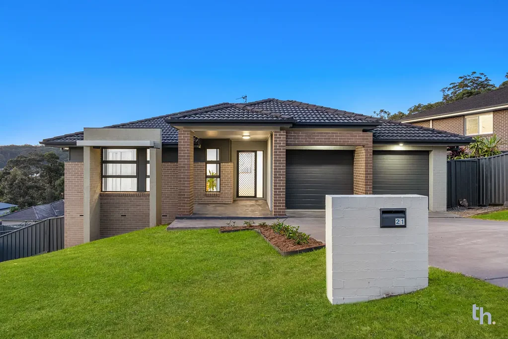 21 Raleigh Street, Cameron Park, NSW 2285