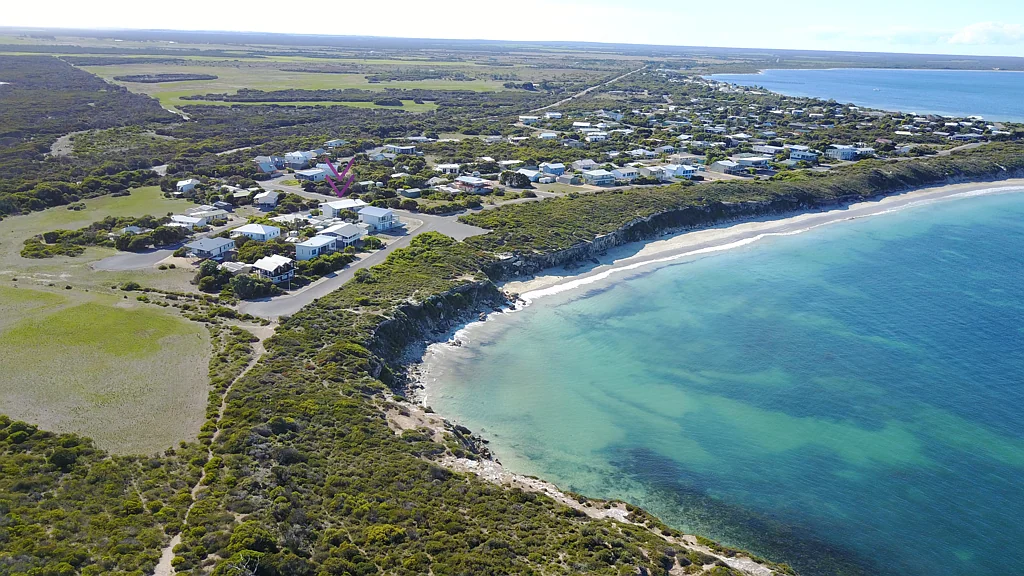 10 Lowan Drive, Marion Bay, SA 5575