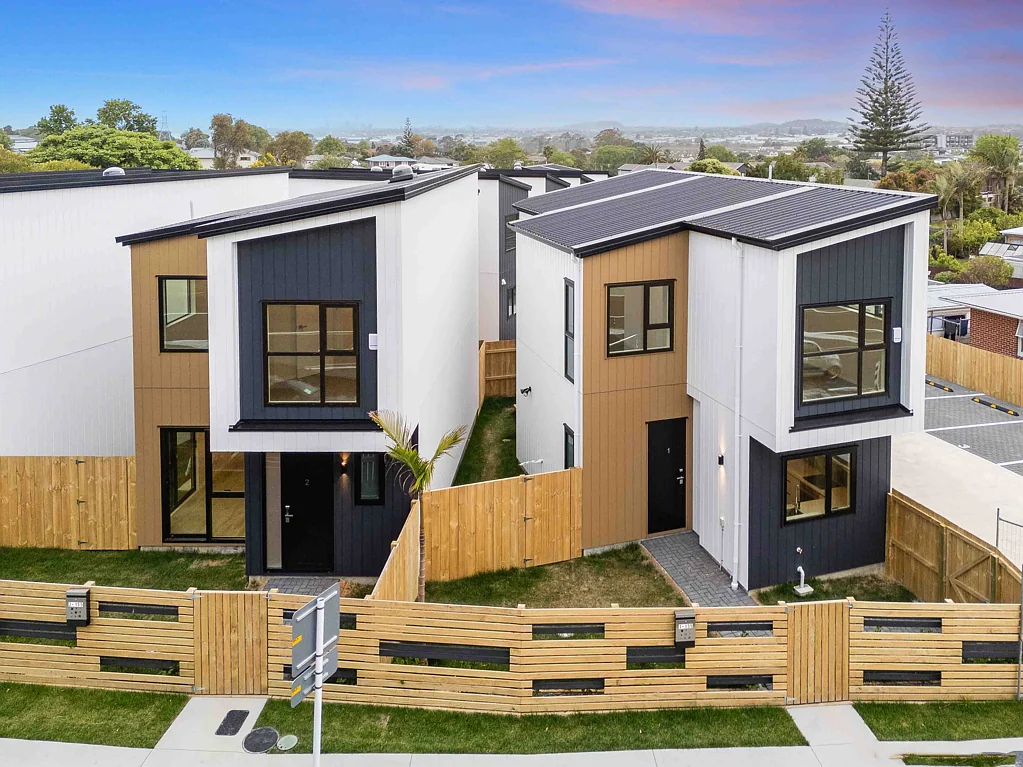 Te Atatu South 3ห้องนอน Standalone Brand-New Homes on Freehold Title