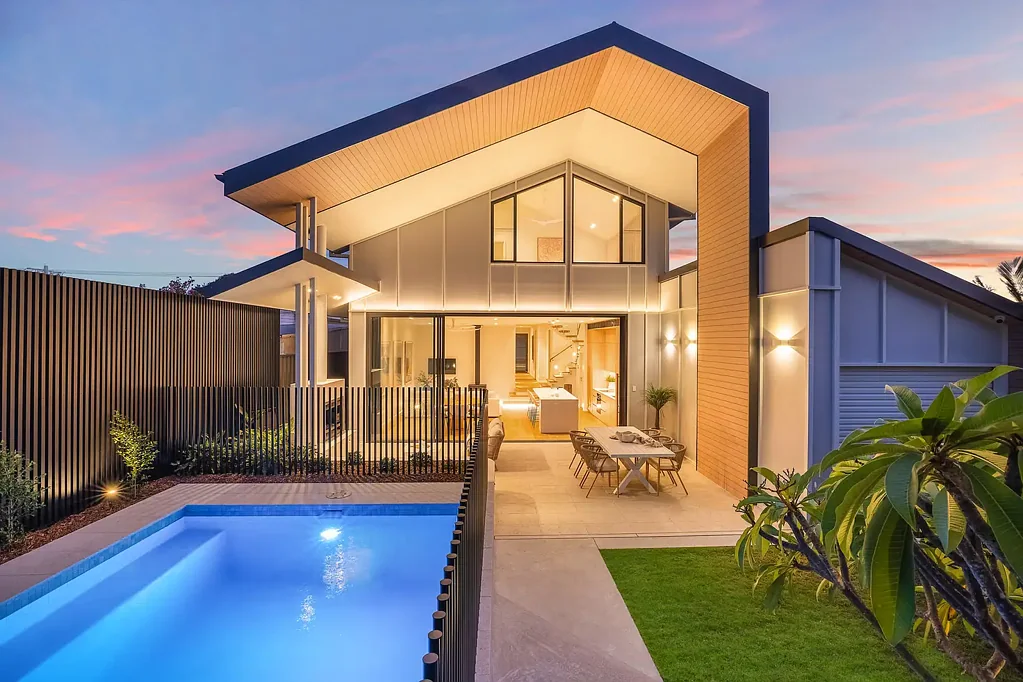 Long Jetty 4房  Architecturally designed oasis in coastal locale