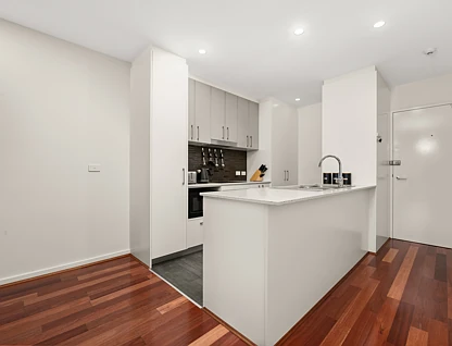 31/111 Canberra Avenue, Griffith, Inner South, 2房, 2浴, Apartment