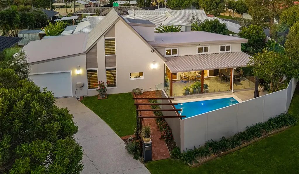Wurtulla 4房  RENOVATED MODERN FAMILY HOME + POOL