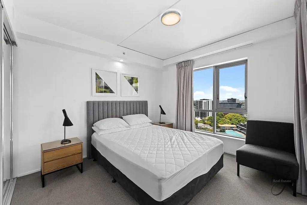 Bowen Hills 1chambre GORGEOUS FULLY FURNISHED APARTMENT WITH SWEEPING BRISBANE SKYLINE VIEWS