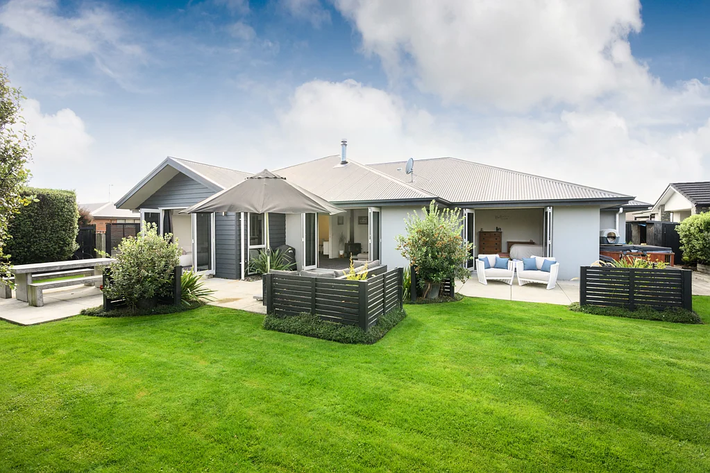 24 Liberty Grove, Kelvin Grove, Palmerston North, Manawatu-Wanganui