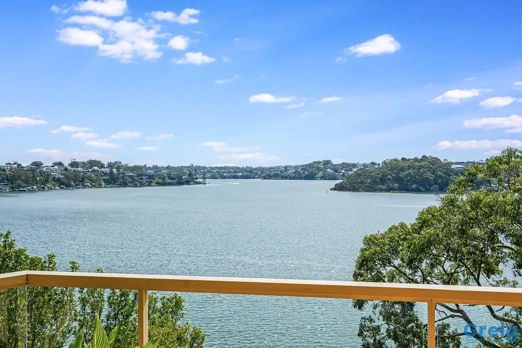 Sylvania 3બેડરૂમ A Rare Opportunity on the Water's Edge