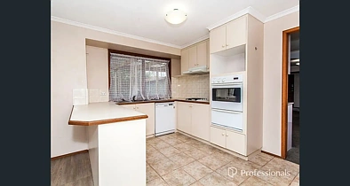 Kusina - 17 Jarryd Crescent, Berwick, VIC 3806