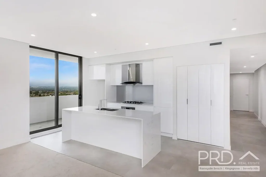 LUXURIOUS TWO BEDROOM APARTMENT WITH VIEWS