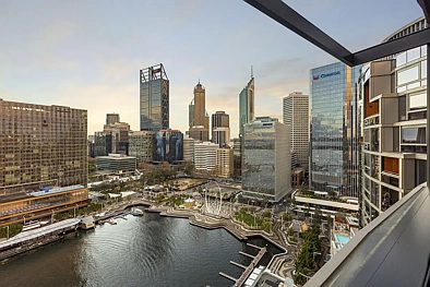 Perth 2房  Elevated living at The Towers.