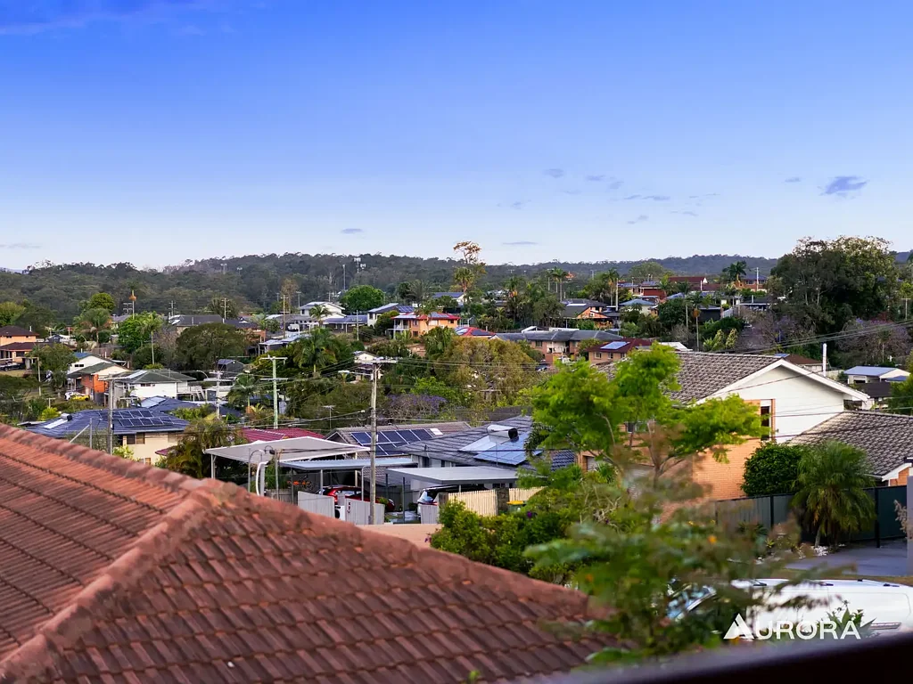 Rochedale South 3ਬੈੱਡਰੂਮ Elevated Family Living with Pool, Views & Flexible Spaces