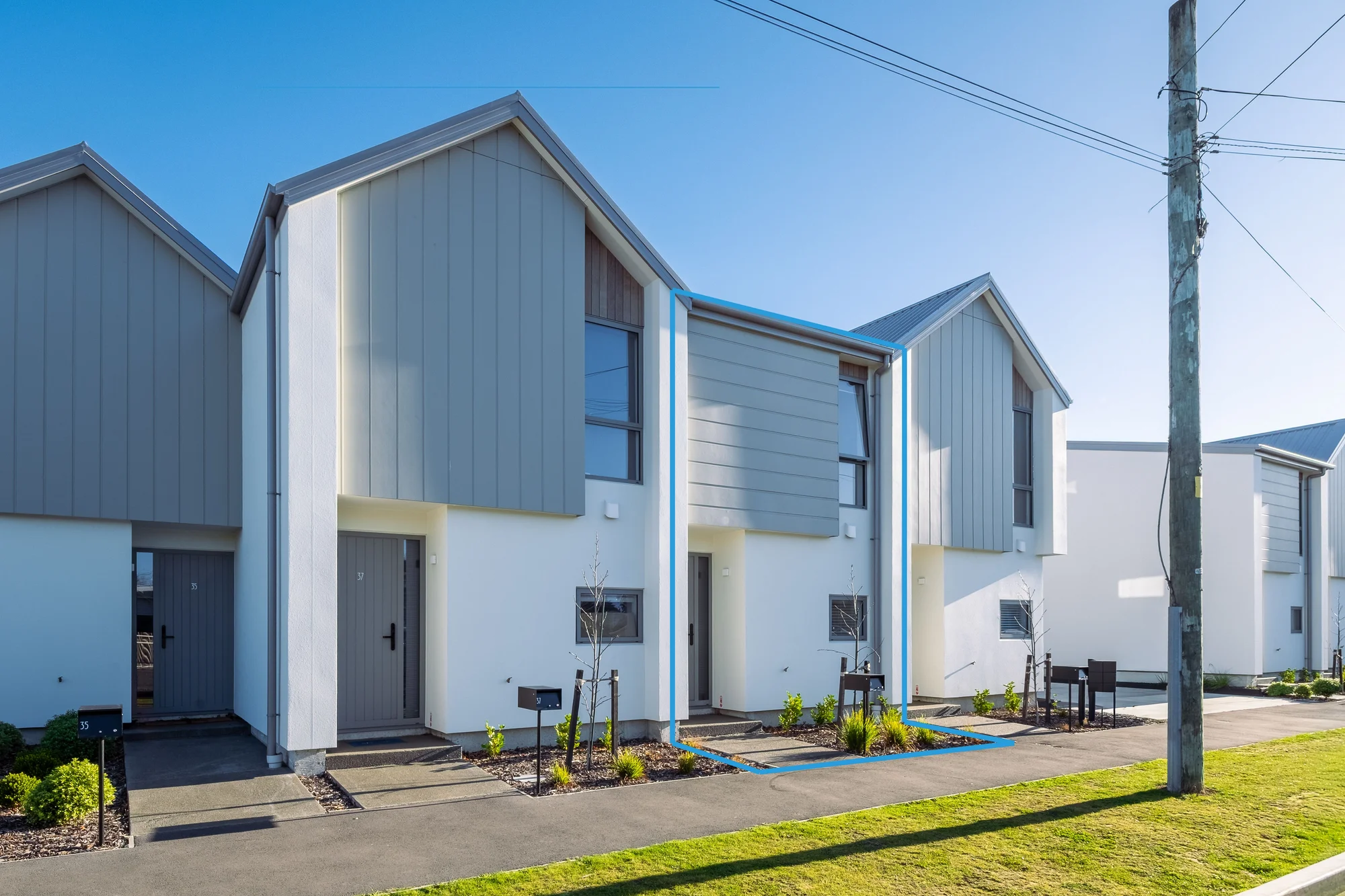 Burwood 2房  Why Rent When You Can Own?