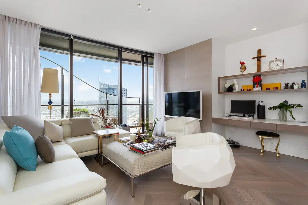 Amazing 2-bedroom apartment now available at Capitol Grand, Melbourne's first 6 star building - Comes with Car Park & Two Storage Cages!