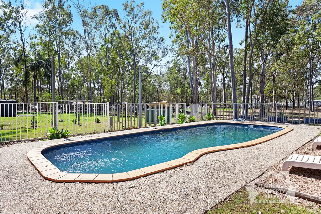 Lockyer Waters 10 ACRES. 4 BED HOME. POOL & MORE.