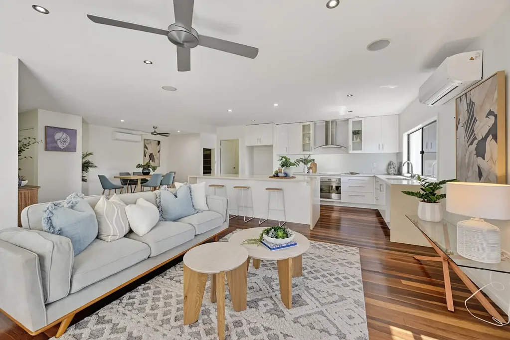 Mount Low 4ਬੈੱਡਰੂਮ 1056sqm, Rumpus + Media + Study + Executive Master and so much more !