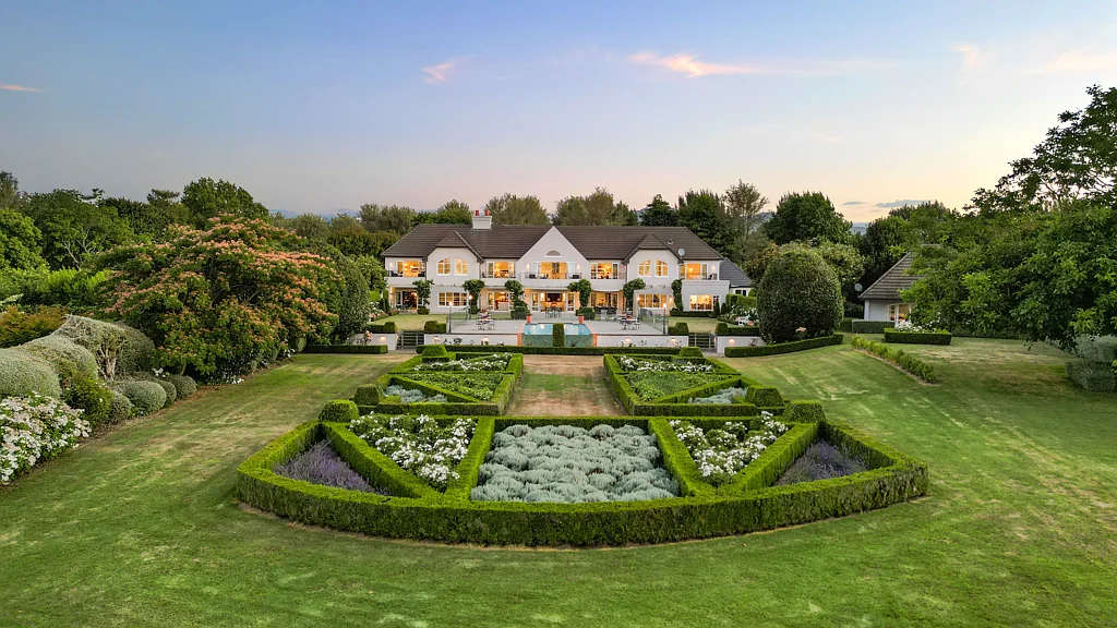 Karapiro 5ਬੈੱਡਰੂਮ Five-Star Luxury Above Lake Karapiro