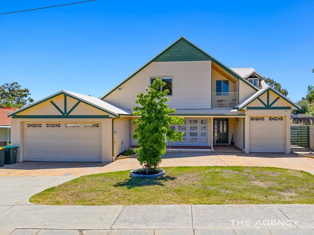 Spearwood 6房  *** 1ST Viewing  6th Dec Time TBC  NO ACCESS PRIOR *** Oversized Living Spaces Suit Multi Family Living!!!