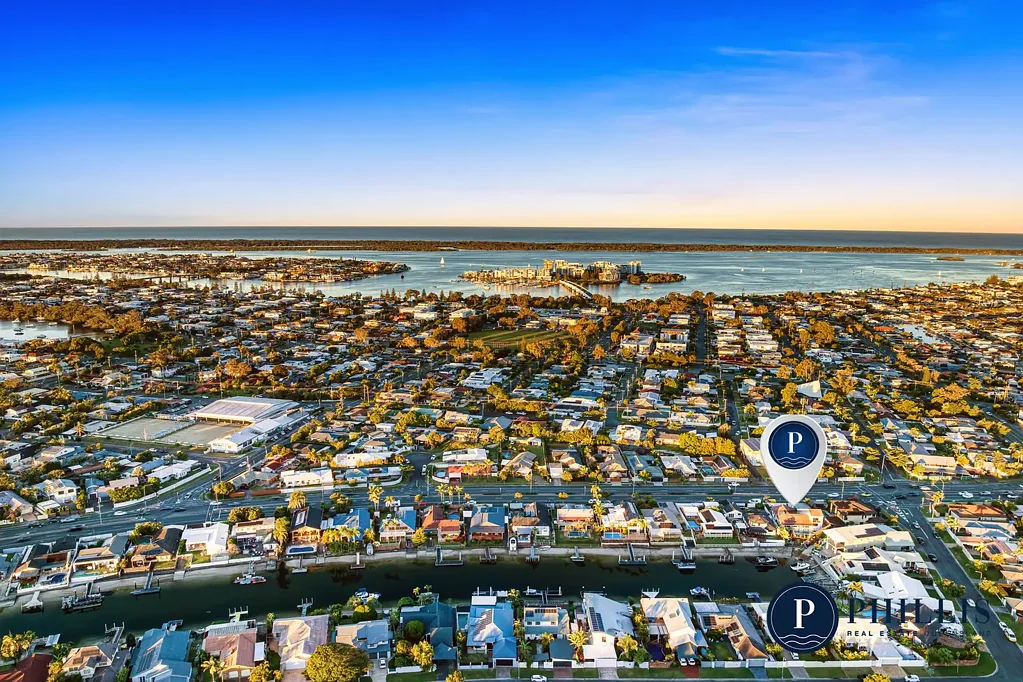 Paradise Point 4 Bedroom The Best Priced Waterfront Home