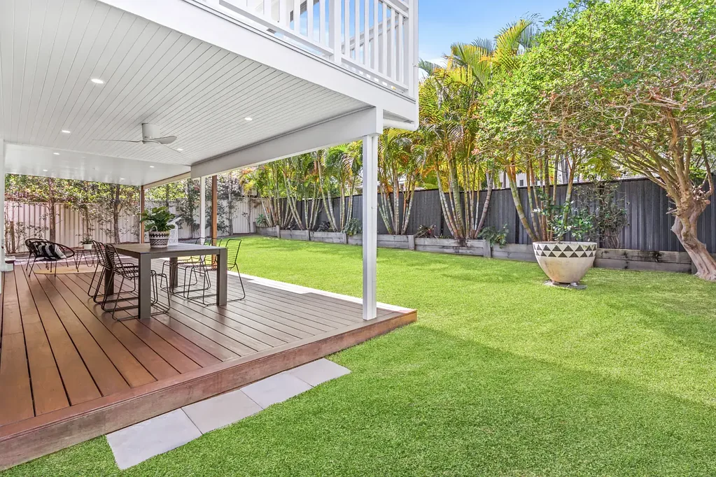 9 Goss Avenue, Labrador, QLD 4215