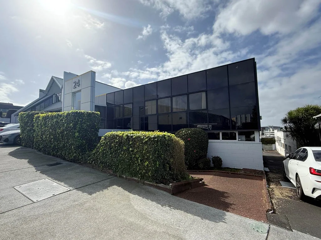 Grafton STANDALONE OFFICE FOR LEASE