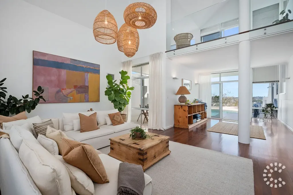 Bicton 4Moenga Architectural Elegance with Panoramic River, Ocean & Point Walter Views