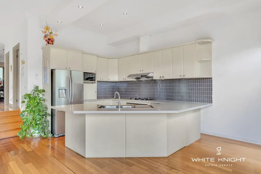 Maribyrnong 5غرفة نوم Modern, Spacious 4 Bedroom House at Maribyrnong