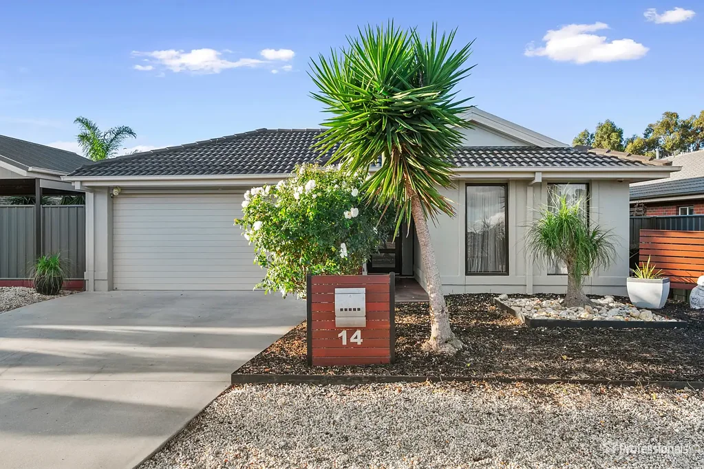 14 Whirrakee Drive, Maryborough, VIC 3465