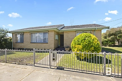 Wendouree 2 Bedroom COMFORTABLE LIVING WITH PARKLAND VIEWS