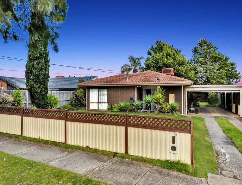 15 Woodburn Crescent, Meadow Heights, North Melbourne, 3 Bedrooms, 1 Bathrooms, House