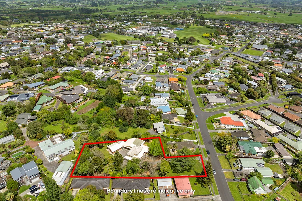 Waiuku 7房  Ultimate Home & Income: 2 Dwellings, 7 Bedroom...