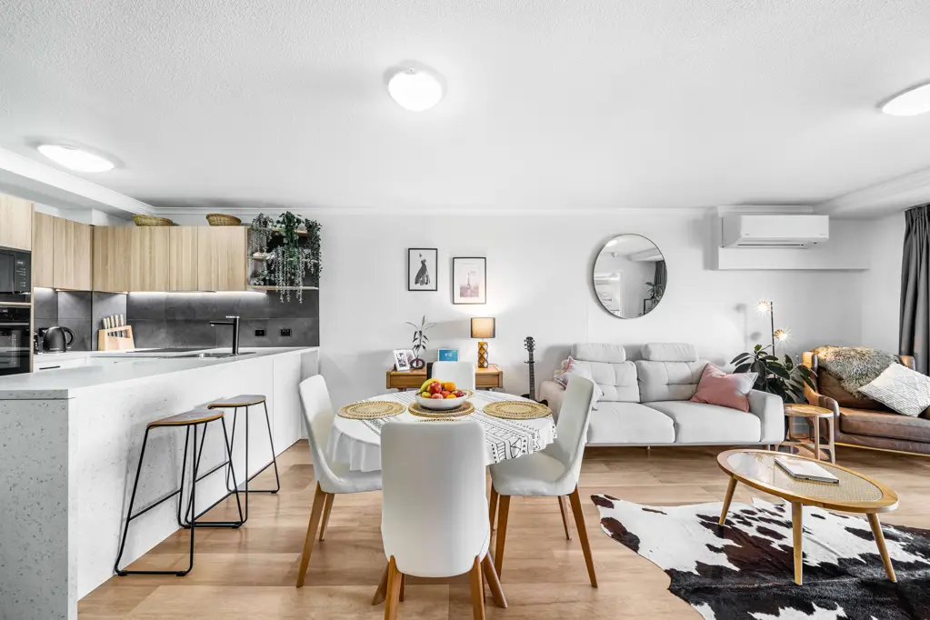 Maroochydore 2房  Stylish Apartment with High Rental Appeal