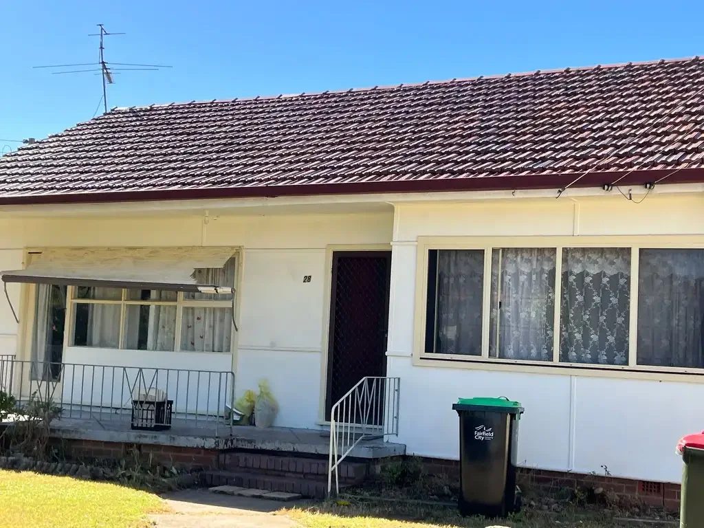 2 BEDROOM HOME PLUS STUDY - PRIME LOCATION!