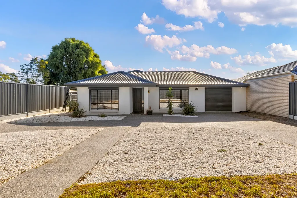 Burton 3房  Comfort, Convenience & Opportunity Await at 103 Bolivar Road, Burton!