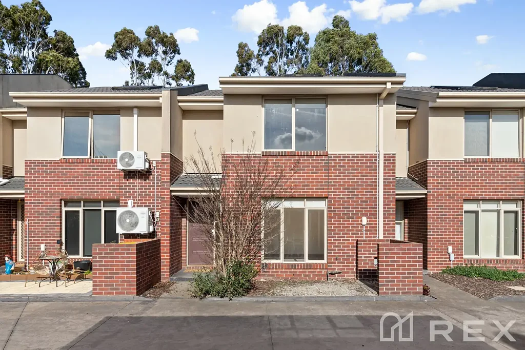 Cranbourne North 2ਬੈੱਡਰੂਮ Fully Renovated & Move-In Ready – Perfect First Home or Investment Opportunity