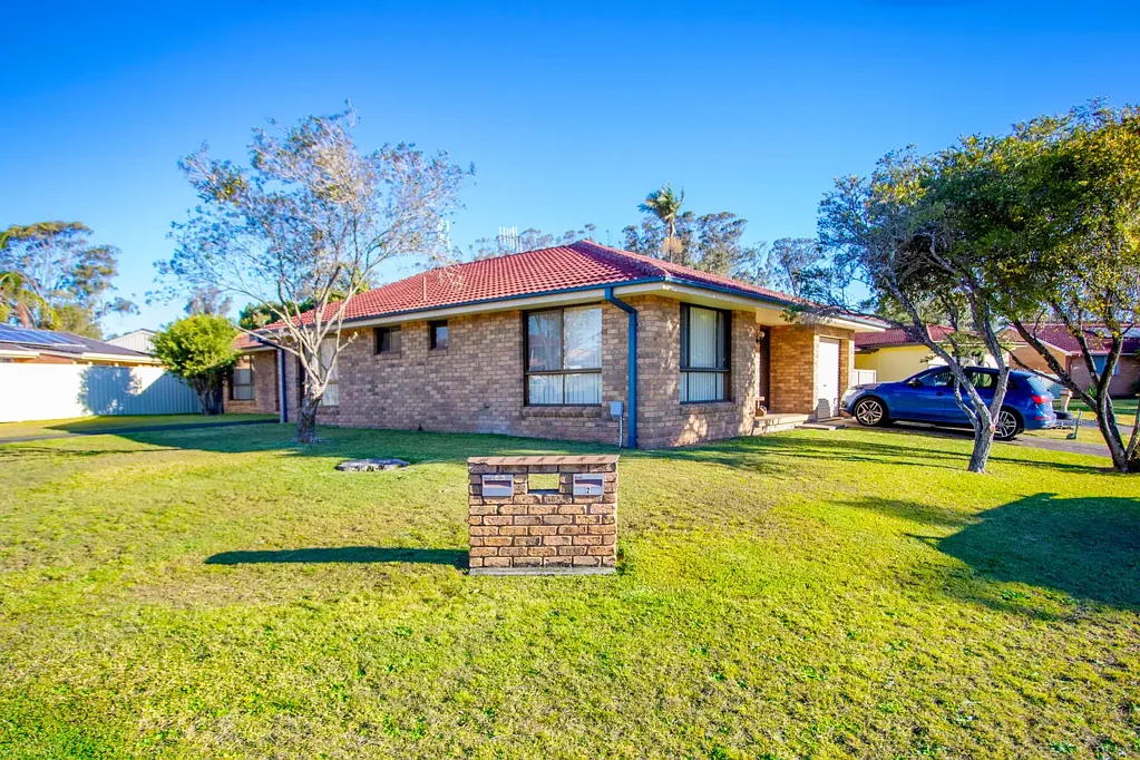 1 & 2/2 Willow Close, Taree, NSW 2430