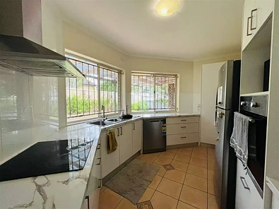 8 Bacchus St, Robertson, QLD 4109, 1房, 1浴, House