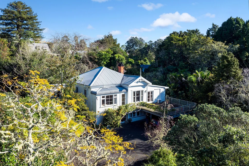Warkworth 3ห้องนอน Iconic Warkworth villa, restore, develop or both