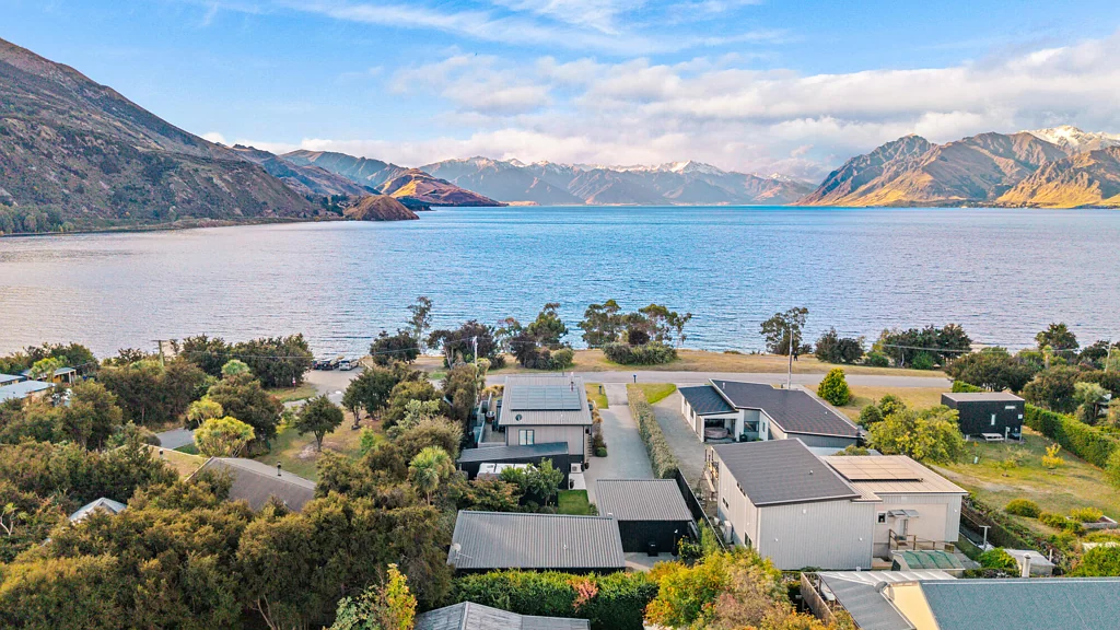 Lake Hawea 3Phòng ngủ Where Every Day Feels Like a Lake Escape