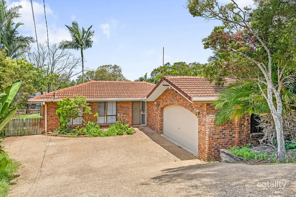 Albany Creek 4房  步行可达学校、公园和商店 - 理想的居家环境  Walk to Schools, Parks & Shops - The Perfect Family Home