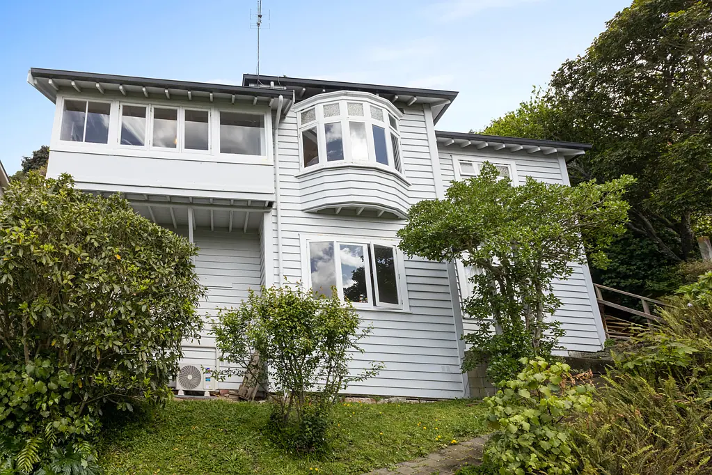 Hataitai 4房  Character, Income & Views - Hataitai Gem!