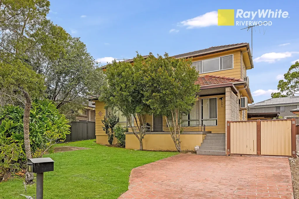 Mortdale 5Zimmer Spacious Family Living with Pool in a Convenient Mortdale Setting