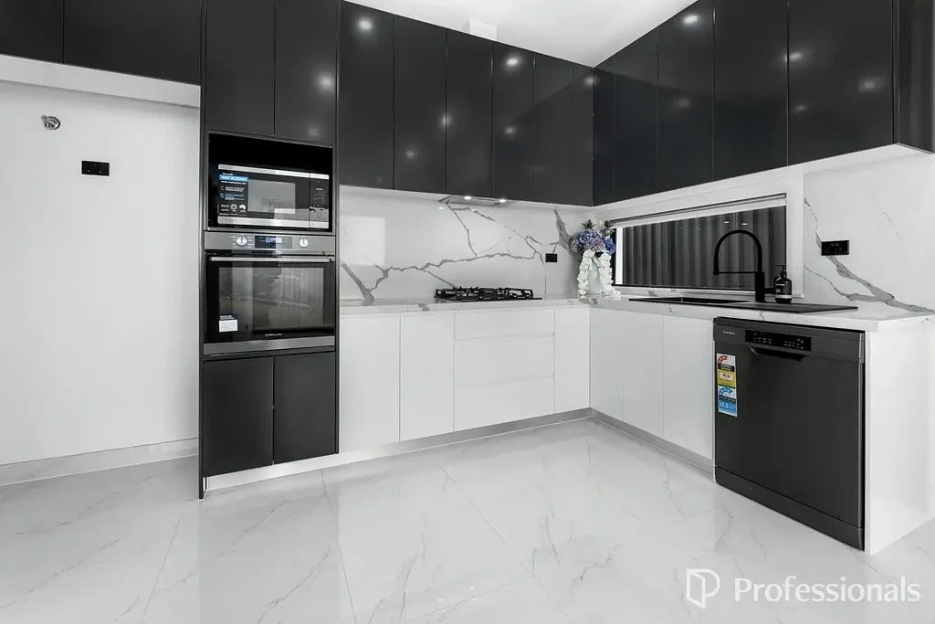 Bright & Modern Granny Flat in North Kellyville