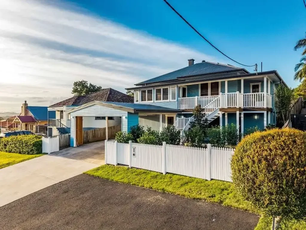 East Lismore 4chambre Elevated, Fully Renovated with Views & Flexible Living Options