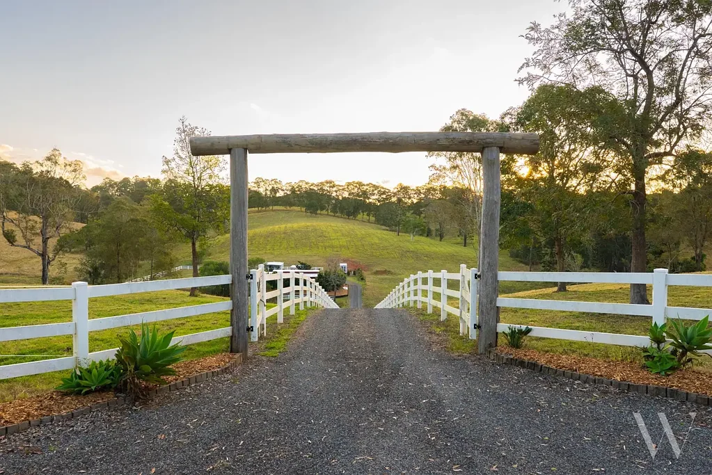 Amamoor 6कमरा 23 ACRES OF MARY VALLEY LIFESTYLE LIVING – IDEAL FOR THE HORSE LOVER