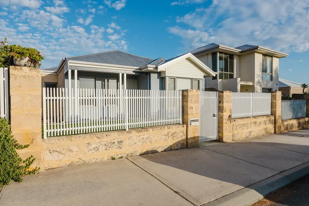 Yanchep 3房  The Tide is In and It's Calling You Home