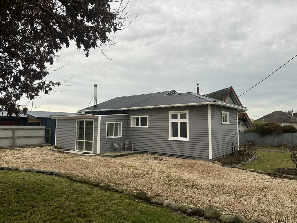Modern Gem in Geraldine