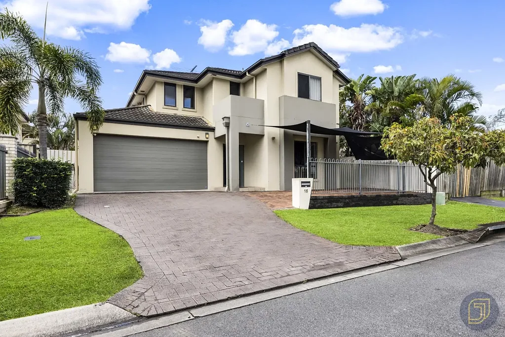 Carseldine 5Habitaciones The Ultimate Multi-Generational Family Haven in Whisper-Quiet Carseldine