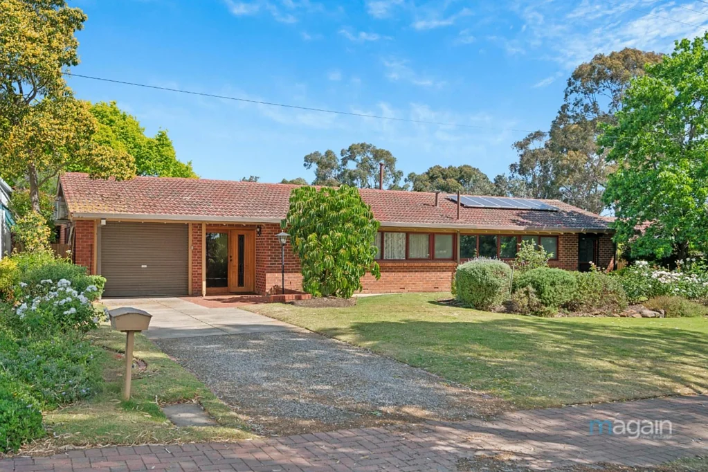 8 Black Road, Flagstaff Hill, SA 5159